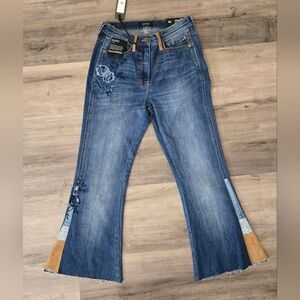 NWT - Buffalo David Bitton High Rise Leg Opening Embroidered Jeans 26